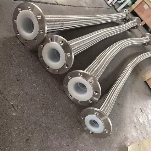 Elastyczny wąż metalowy Elastyczny wąż metalowy